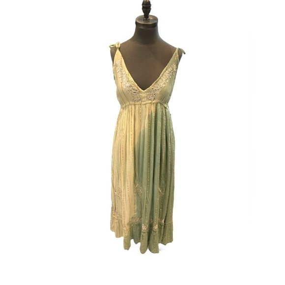Zury green and cream free size embroidered midi dress - Picture 1 of 8